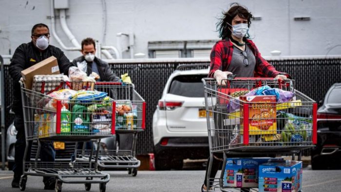 Por qué la inflación en Estados Unidos se disparó a su nivel más alto en 30 años (y qué consecuencias puede tener) Por qué la inflación en Estados Unidos se disparó a su nivel más alto en 30 años (y qué consecuencias puede tener)