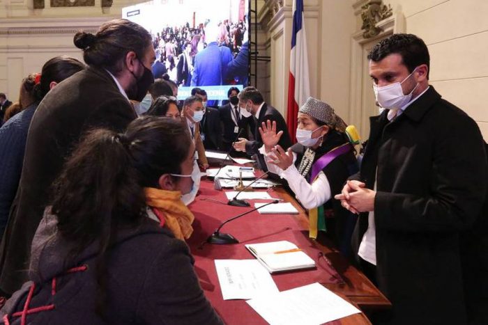 Peleando por quién es más pacífico Peleando por quién es más pacífico