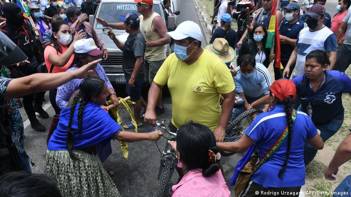 Violencia policial en segundo día de paro en Bolivia Violencia policial en segundo día de paro en Bolivia