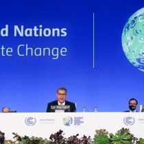 COP26 adopta finalmente un acuerdo sobre cambio climático