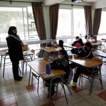 Diputadas Rojas y Vallejo presentan proyecto de ley para eliminar brecha salarial entre docentes de enseñanza básica y media