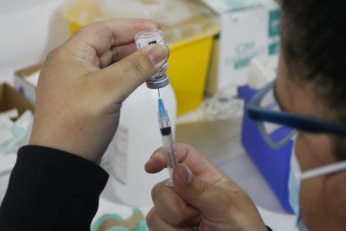 Nueva plataforma del Mineduc entrega detalles sobre el proceso de vacunación en las escuelas