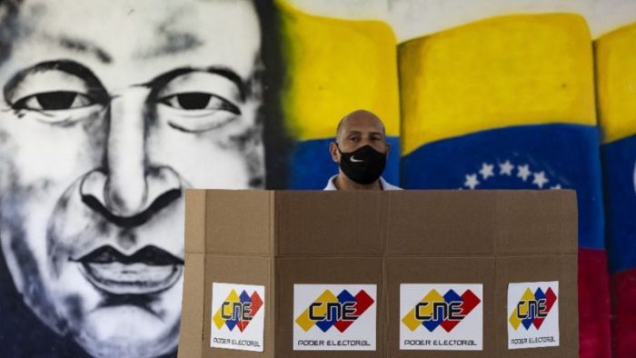 Regionales en Venezuela: la abstención marca unas elecciones que evidencian la crisis de la oposición y confirman el poder del chavismo Regionales en Venezuela: la abstención marca unas elecciones que evidencian la crisis de la oposición y confirman el poder del chavismo