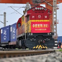 Trenes de carga China-Europa salen a garantizar el stock navideño ante crisis de contenedores