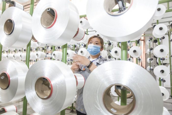 Producción industrial de China crece 3,5 % en octubre a pesar de factores desfavorables