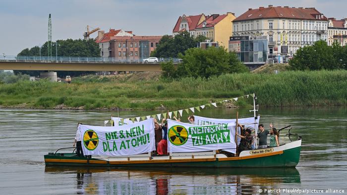 Alemania desconecta tres de sus seis plantas nucleares Alemania desconecta tres de sus seis plantas nucleares