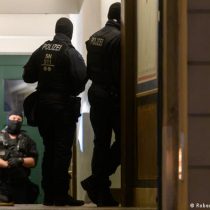 Alemania: operación policial contra activistas antivacunas por amenazas de muerte a político regional