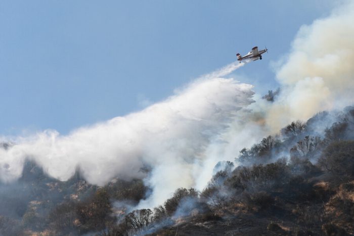 Incendio forestal afecta a Requínoa: Onemi decretó Alerta Roja
