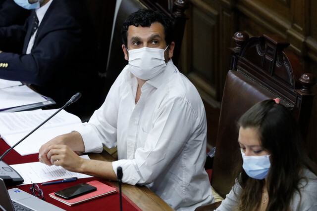 Bassa y críticas contra el FA por candidatura de Beatriz Sánchez a la presidencia de la CC: las califica de «artificiales» Bassa y críticas contra el FA por candidatura de Beatriz Sánchez a la presidencia de la CC: las califica de