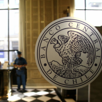 Banco Central revela que histórica alza de tasa en mayo buscó reflejar 