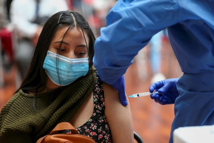 Ecuador declara como obligatoria la vacunación contra el Covid-19