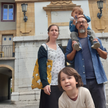 Navidad sin nietos por culpa del sistema del Minsal: el drama de familia chileno-francesa que no puede ingresar al país