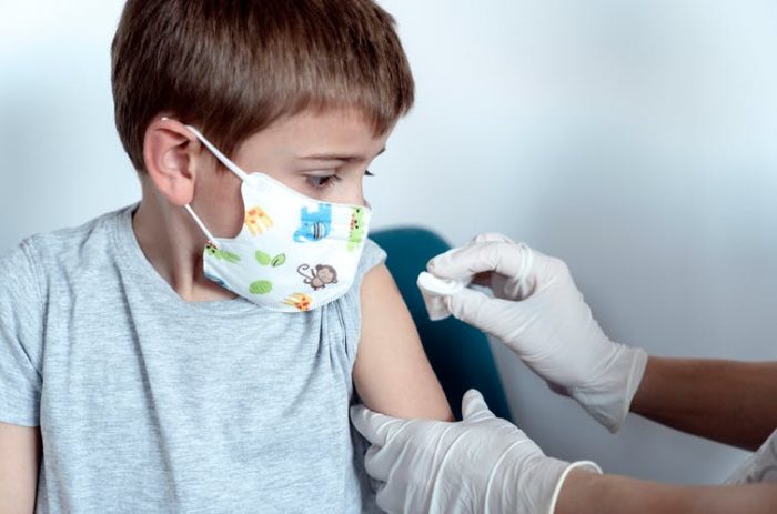 Cinco razones que apoyan la vacunación infantil contra la covid-19