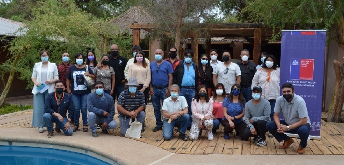 Líderes de pueblos originarios dialogan para fijar temas en nueva Constitución Líderes de pueblos originarios dialogan para fijar temas en nueva Constitución
