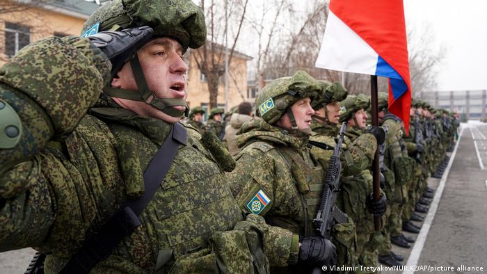 Las tropas lideradas por Rusia inician la retirada de Kazajistán