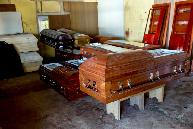 Fiscalización a funerarias: Sernac se suma a la FNE en estudio sobre precios a clientes 