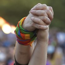 Apoyo de adultos/as reduce un 40% las probabilidades de que un adolescente LGBTIQ+ intente suicidarse