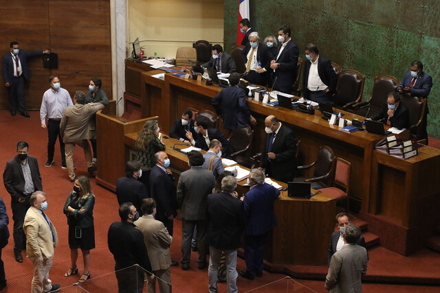 «No nos vamos a prestar para un tongo»: suspenden sesión especial sobre el litio tras retiro de la oposición de la Sala