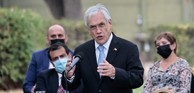 «Da cuenta del fracaso de la política de seguridad del gobierno»: alcaldes fustigan nueva Ley de Cierre de Pasajes promulgada por el Presidente Piñera