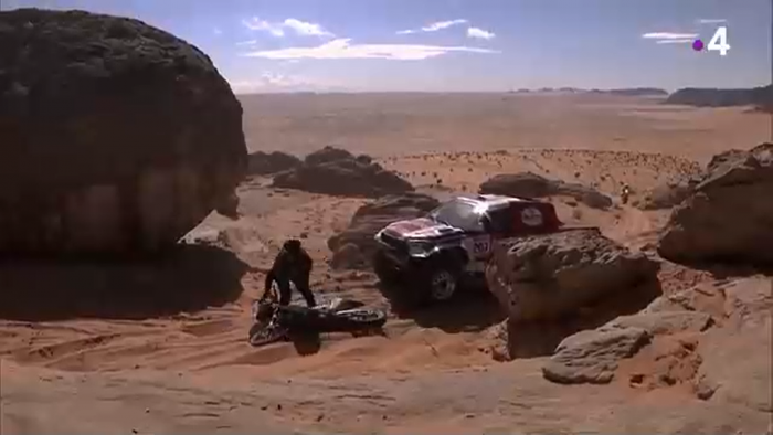 Piloto sudafricano atropella a motociclista chileno César Zumarán en el Rally Dakar Piloto sudafricano atropella a motociclista chileno César Zumarán en el Rally Dakar
