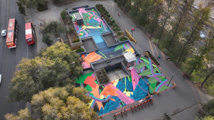 Nuevo mural de piso busca recuperar y revitalizar emblemático sector de Providencia Nuevo mural de piso busca recuperar y revitalizar emblemático sector de Providencia
