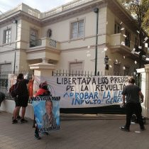 Se registraron manifestaciones alrededor de «La Moneda chica» por la amnistía de los presos del estallido