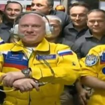 Rusia niega que los cosmonautas de la Estación Espacial Internacional se vistieran con los colores de la bandera de Ucrania