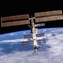 Tensión en el espacio: guerra de Ucrania pone en vilo funcionamiento de Estación Espacial Internacional