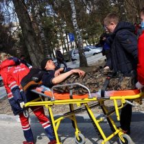 Ucrania: 35 muertos y 134 heridos en ataque ruso a centro militar