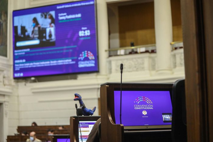 Pleno de la Convención Constitucional aprueba artículos sobre libertad de prensa, pluralismo en los medios y limites en su concentración Pleno de la Convención Constitucional aprueba artículos sobre libertad de prensa, pluralismo en los medios y limites en su concentración