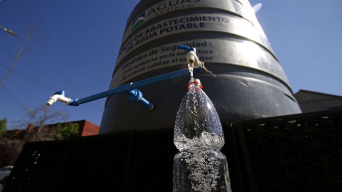 Empresa sanitaria advierte condiciones «extremadamente críticas» de abastecimiento de agua en la capital