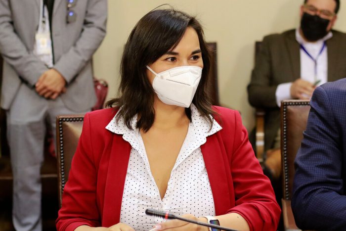 «Es gravísimo, ¿dónde están esas personas?»: Ministra Siches denunció que en el gobierno de Piñera un avión con extranjeros expulsados del país regresó con todos a bordo