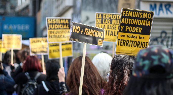 Senado aprueba proyecto que entrega pensión a hijas e hijos de víctimas de femicidio