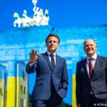 Scholz y Macron instan a Putin a terminar con la guerra en Ucrania