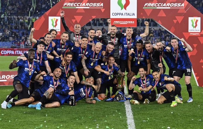 Inter con Alexis y Vidal goleó a Juventus y se coronó campeón de la Copa Italia Inter con Alexis y Vidal goleó a Juventus y se coronó campeón de la Copa Italia