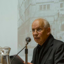 Fernando Pérez Oyarzún gana Premio Nacional de Arquitectura