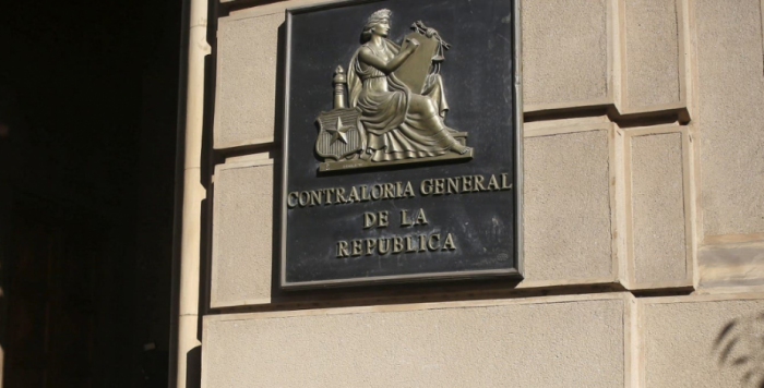 Contraloría informa que «toda autoridad puede hacer campaña informativa e invitar a participar del proceso» pero no «expresar favoritismo» frente a plebiscito de salida Contraloría informa que