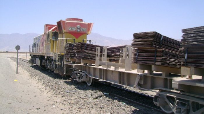 Desconocidos vestidos de militares asaltan ferrocarril Antofagasta-Bolivia y roban planchas de cobre