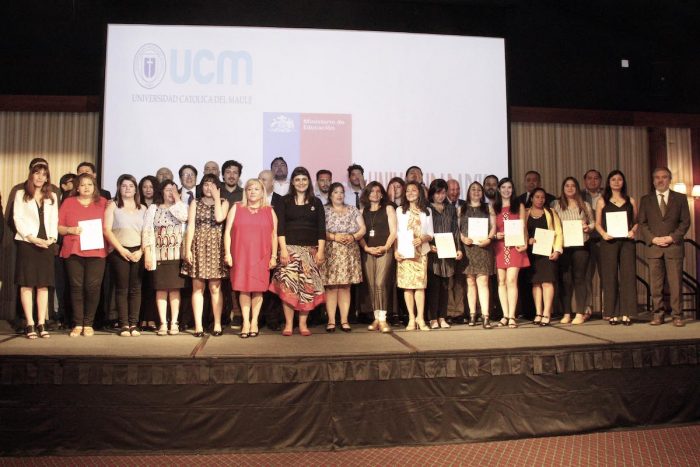 Grupo de 222 graduados de la U. Arcis culminan con éxito su formación en nueva universidad Grupo de 222 graduados de la U. Arcis culminan con éxito su formación en nueva universidad