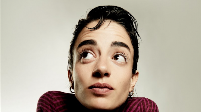 Zoe Gotusso: la cantautora argentina que se apodera del indie pop llega por primera vez a Chile como solista Zoe Gotusso: la cantautora argentina que se apodera del indie pop llega por primera vez a Chile como solista