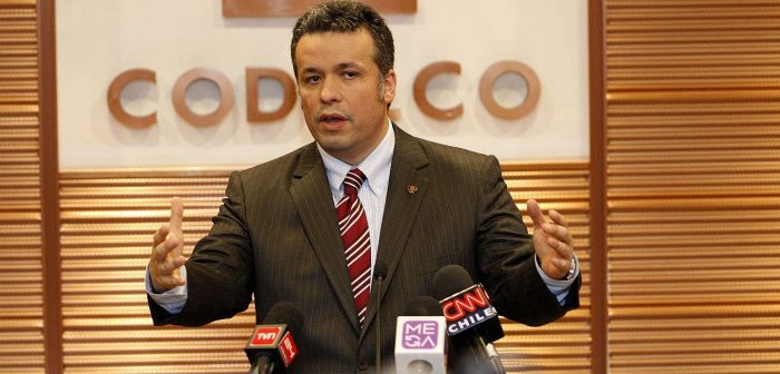 Expresidente de Codelco alertó que en Ventanas operan, disfrazadas de pymes, algunas de las 