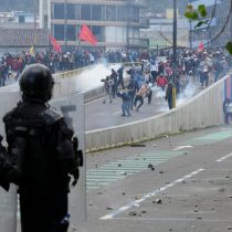 Continúan las intensas manifestaciones: choques entre indígenas y policías dejan al menos dos muertos en Ecuador