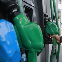 Nueva alza: Enap anuncia que los precios de las bencinas subirán 12,7 pesos este jueves