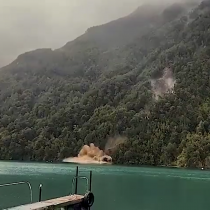 Registran un «tsunami lacustre» tras deslizamiento de tierra en el Lago Todos Los Santos de Puerto Varas