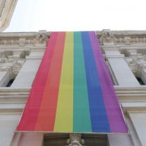 Qatar castigará con 7 a 11 años a personas que luzcan la bandera LGBTI durante el Mundial de 2022
