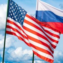 EE.UU. restringirá visas a 500 funcionarios rusos