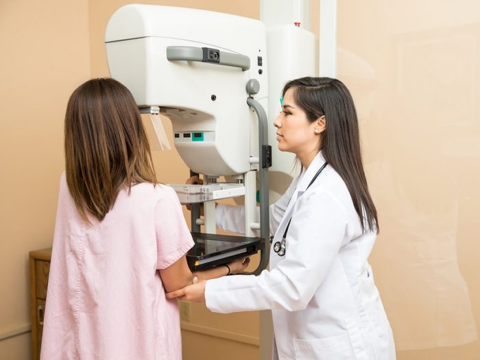 ¿Cómo debo prepararme para una mamografía? consejos para su realización