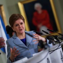 Sturgeon lanza campaña para convocar un segundo referéndum de independencia