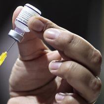 Comité Asesor en Vacunas sugiere al Minsal implementar una quinta dosis contra el Covid-19 para grupos de riesgo: es la segunda ocasión que lo realiza