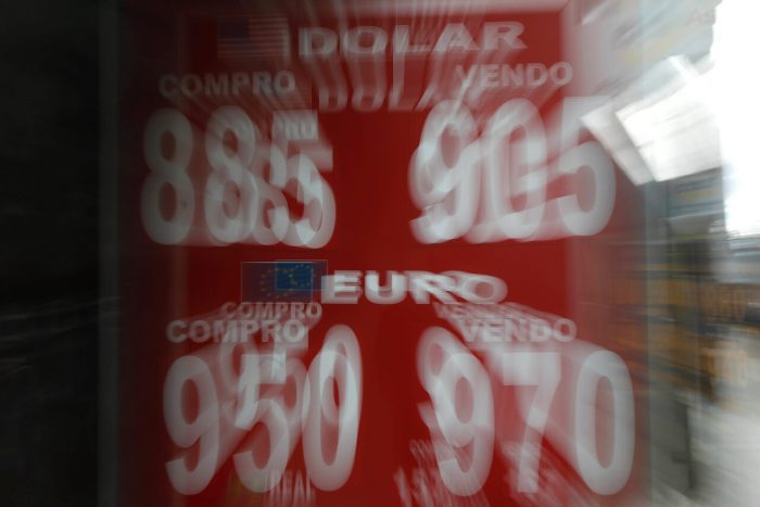 Dólar mantiene tendencia a la baja tras aumento de tasas de la Fed y cierra con caída de casi $10 Dólar mantiene tendencia a la baja tras aumento de tasas de la Fed y cierra con caída de casi $10